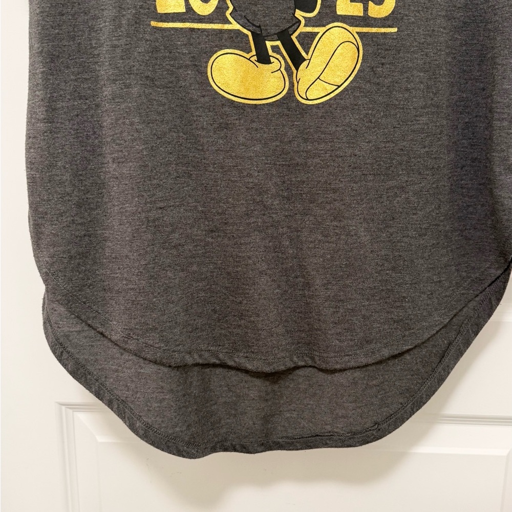Disney Mickey Mouse Gray 2025 Short Sleeve Top Women’s Size M - Picture 4 of 6